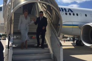 Президент Зеленский прибыл с официальным визитом в Париж