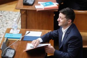 Зеленский уволил 15 губернаторов