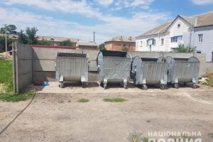 В Киевской области возле мусорного бака обнаружено тело мертвого новорожденного мальчика