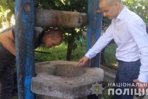Мешок на голову и в колодец: В Одесской области мужчина утопил тещу своего брата