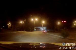 В Днепре задержан сбежавший водитель автомобиля Jaguar, который травмировал патрульного