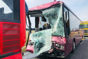 В Польше столкнулись два автобуса с пассажирами: десятки пострадавших