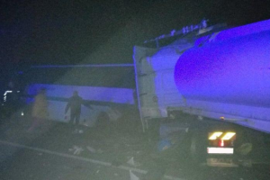 В Житомирской области грузовик протаранил автобус: погибли 9 человек, еще 10 травмированы