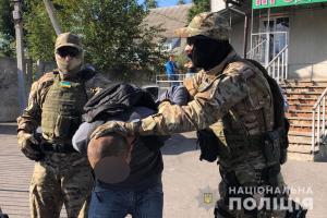 В Виннице мужчина истязал малолетних детей и распространял детскую порнографию