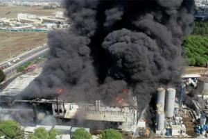 Взрыв на химзаводе в Турции: есть пострадавшие