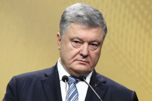 Порошенко вызвали на два допроса в ГБР