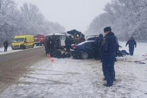 Смертельное ДТП в России: погибли 3 граждан Украины, еще 7 получили травмы