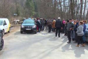 В Румынии люди протестуют против размещения на карантин людей с подозрением на коронавирус