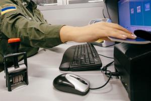 Двум российским актерам на 10 лет запретили въезд в Украину