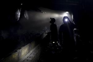 "Реальность далека от красивой картинки": На Луганщине из-за долгов обесточены шахты