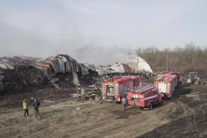 Сгорело 800 тонн: На Луганщине произошел пожар в ангаре с семенами подсолнечника