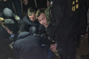 Конфликт между полицейскими и пьяным жителем Рубежного: официальный комментарий полиции