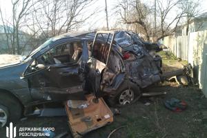 Груда металла и двое погибших: На Луганщине Toyota влетела в бетонную опору
