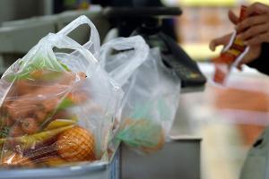 В Украине вводится госрегулирование цен на продукты и лекарства: перечень
