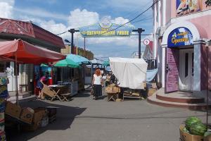 В Лисичанске открыли центральный рынок: как соблюдаются требования и правила безопасности в условиях карантина