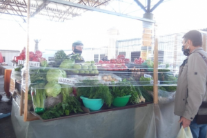 В Украине закрывают продовольственные рынки, не готовые к работе в условиях карантина