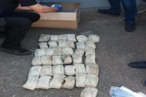 Северодонецкие правоохранители "на горячем" задержали торговцев боеприпасами