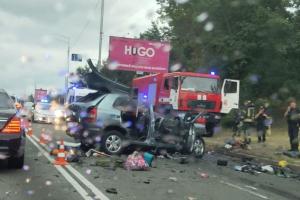 У ДТП під Києвом п'яний водій вбив 4 осіб: загинули батьки з 2 дітьми