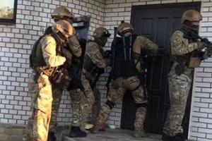 Под Киевом задержана вооруженная банда: полиция показала кадры спецоперации