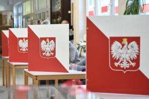 В Польше проходит второй тур президентских выборов