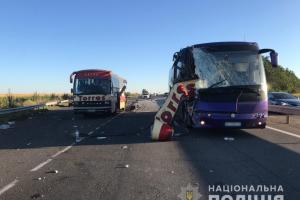 В Кировоградской области столкнулись 2 автобуса: есть жертвы и пострадавшие