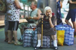 Пенсии для жителей ОРДЛО и переселенцев: особенности назначения и перерасчета выплат