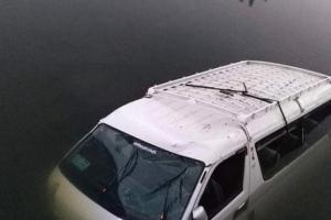 В Египте у пирамид Гизы автобус упал в канал: погибли 8 человек