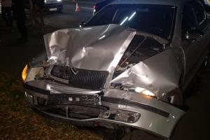 В Киеве пьяный водитель на Skoda протаранил машину "скорой": есть пострадавшие
