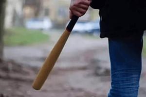 Под Харьковом неизвестные в масках с битами напали на экс-министра Украины