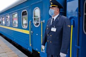 "Укрзалізниця" припинила продаж квитків зі станцій "червоної" зони: перелік станцій та поїздів