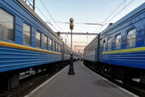 "Укрзалізниця" змінила маршрути прямування низки поїздів: серед них "Ужгород-Лисичанськ"
