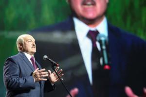 Прокляли і відлучили від церкви: Білоруська православна церква наклала анафему на Лукашенка