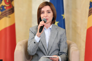 Санду виступила за відставку уряду Молдови та розпуск парламенту