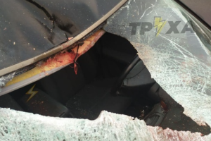 Жуткое ДТП в Харькове: от сильного удара голова пешехода осталась в салоне Мercedes. Видео 18+