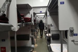 "Укрзализныця" показала новые вагоны повышенного комфорта, которые планирует закупать в 2021 году