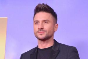 Певец Сергей Лазарев впервые показал подросшую дочку
