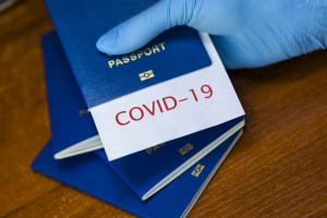 COVID-паспорти: Лідери ЄС домовилися про введення паспортів вакцинації від коронавірусу