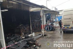 У Рубіжному на Центральному ринку згоріло 2 торгових павільйони: поліція не виключає підпал