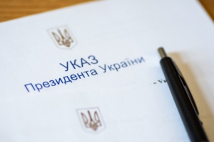 Зеленський змінив склад української делегації в ТКГ з врегулювання ситуації на Донбасі