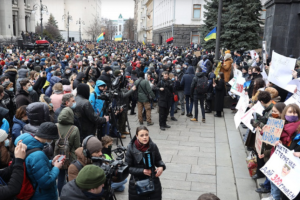 У Києві біля Офісу президента почалася акція протесту на підтримку Стерненка: трансляція