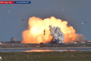 Прототип межпланетного корабля Илона Маска разбился при посадке: видео взрыва Starship SN9