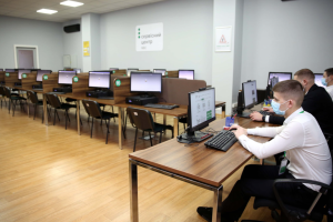 В Україні вводять нові екзаменаційні квитки для водіїв: онлайн-тест на знання ПДР