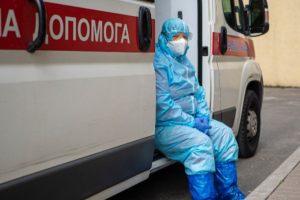 Різкий сплеск захворюваності: В Україні за добу зафіксовано понад 18 тисяч нових випадків COVID-19