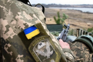 Загострення на Донбасі: 21 ворожий обстріл, троє поранених, серед них цивільний