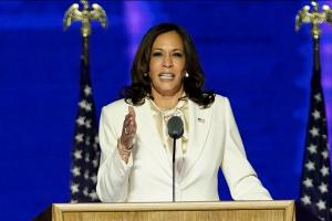 Самолет вице-президента США из-за неполадок экстренно вернулся на военную базу