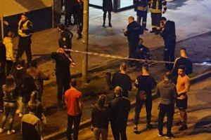 В Харькове в результате взрыва гранаты у гипермаркета пострадали люди