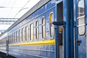 На Запоріжжі зійшли з рейок вагони: через аварію затримуються пасажирські поїзди