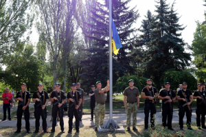У Лисичанську відбулася урочиста церемонія підняття Державного Прапора України