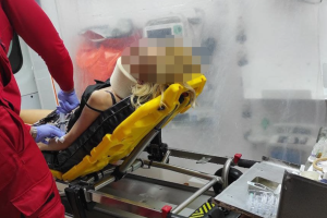 У Сєвєродонецьку патрульні зупинили авто, в якому виявили жінку без свідомості та вибуховий пристрій