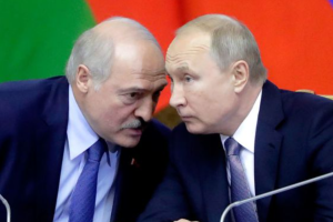 Лукашенко пытается усидеть на троне даже ценой продажи суверенитета Беларуси, - Казанский